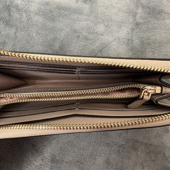 Kate Spade Margaux Slim Continental Wallet Black & Warm Taupe - Picture 4 of 7